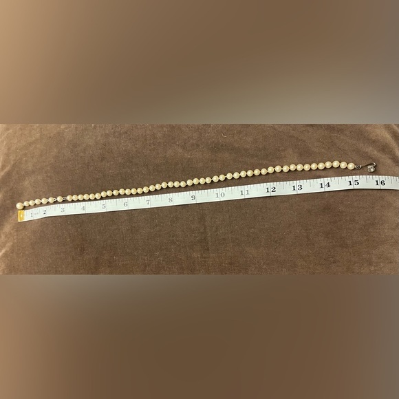 Vintage Pearl Rhinestone Choker Necklace - Picture 3 of 6